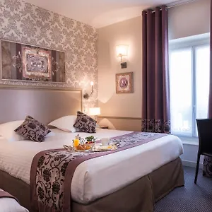 مونسو فغرام 4* باريس